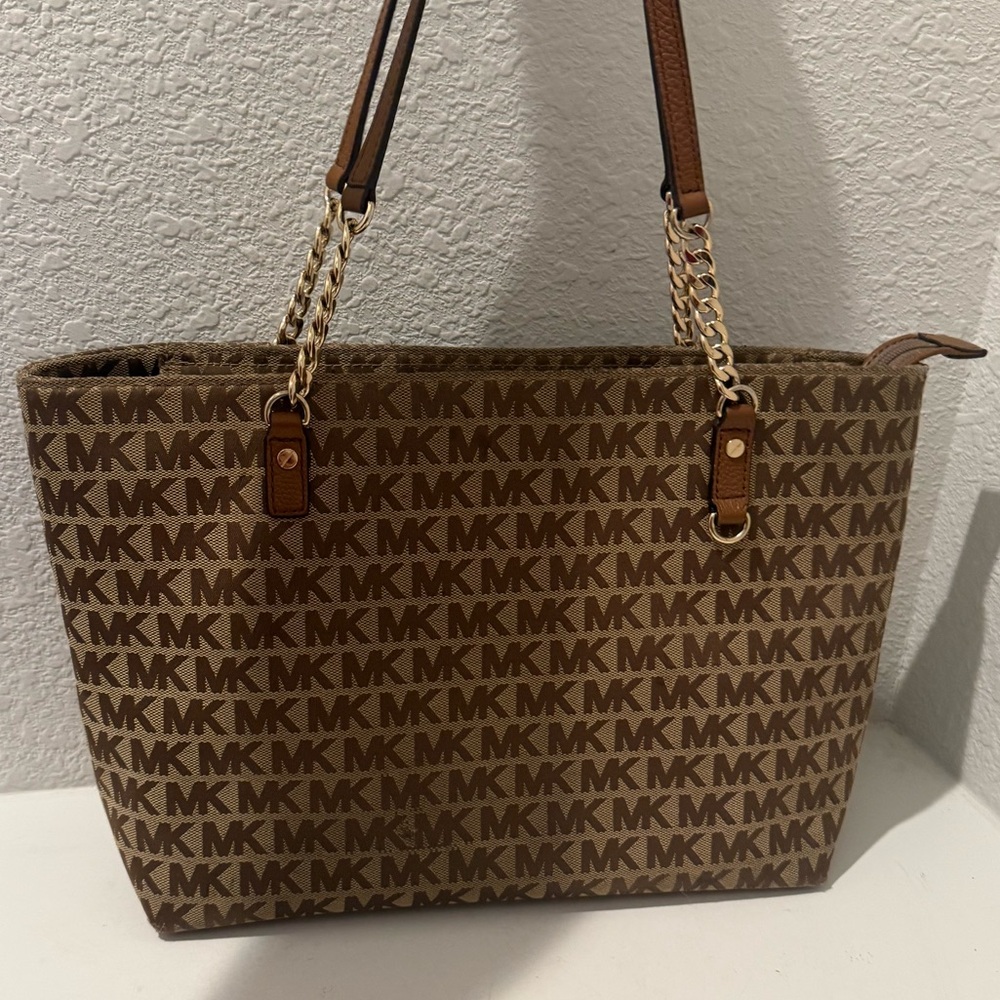 MICHAEL KORS Jet Set East West Signature Monogram Logo Chain Tote Bag Tan Brown - Picture 4 of 15